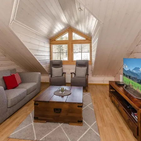 Semesterbostad Hymy By Interhome